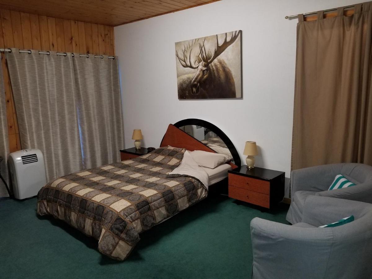 Madawaska All Star Resort מראה חיצוני תמונה